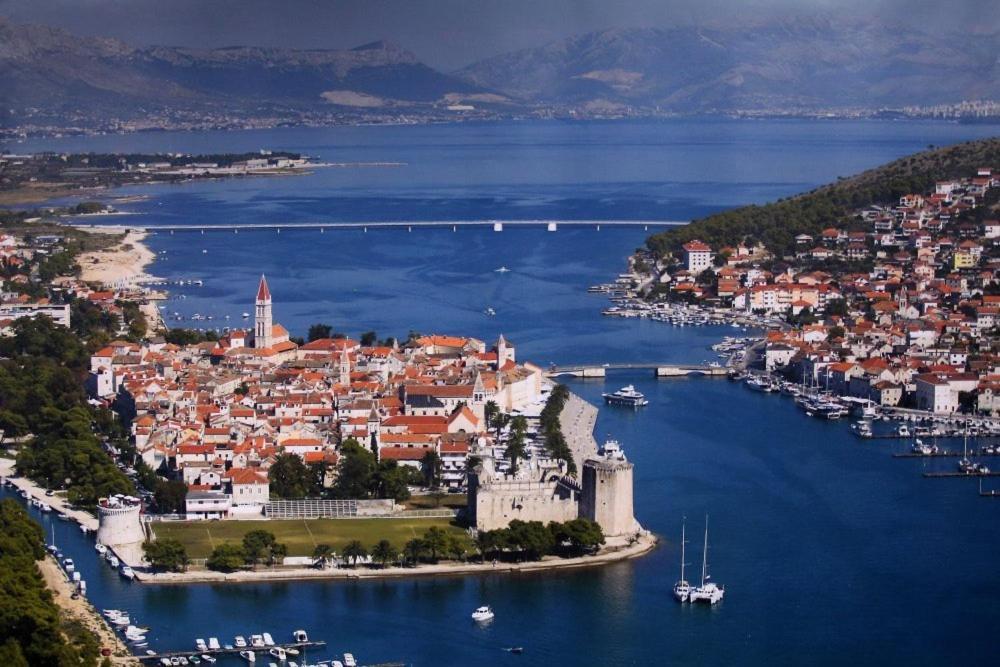 Maribela Apartments Trogir Eksteriør bilde