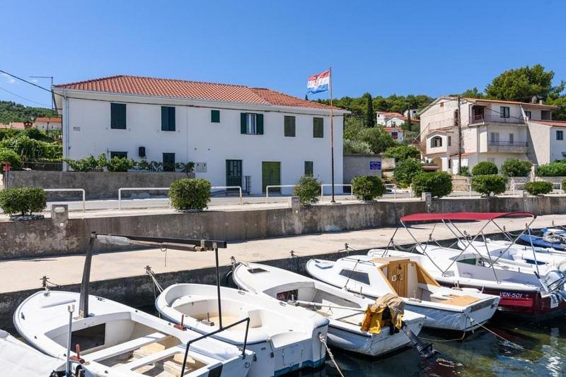 Maribela Apartments Trogir Eksteriør bilde