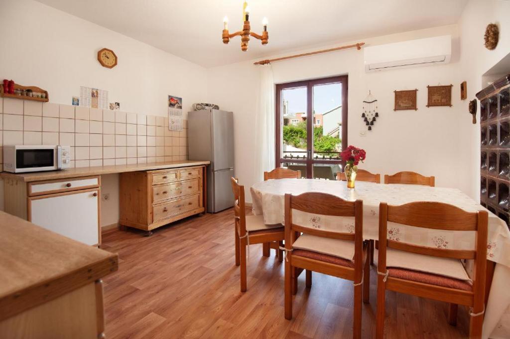 Maribela Apartments Trogir Eksteriør bilde
